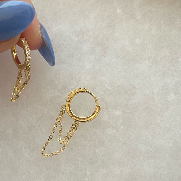 Jewelry - Gold huggies